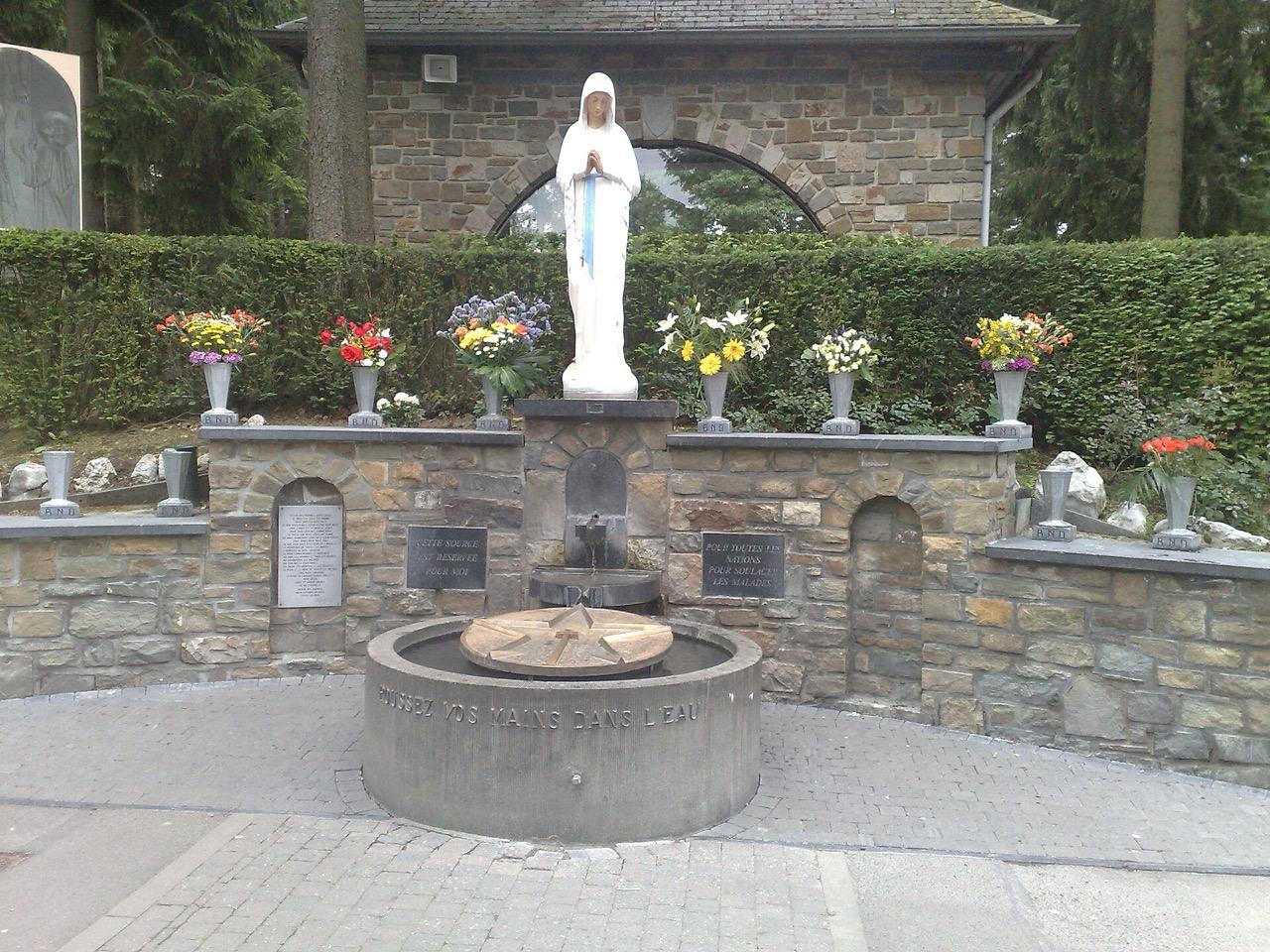 Santuario de Nuestra Señora de Banneux