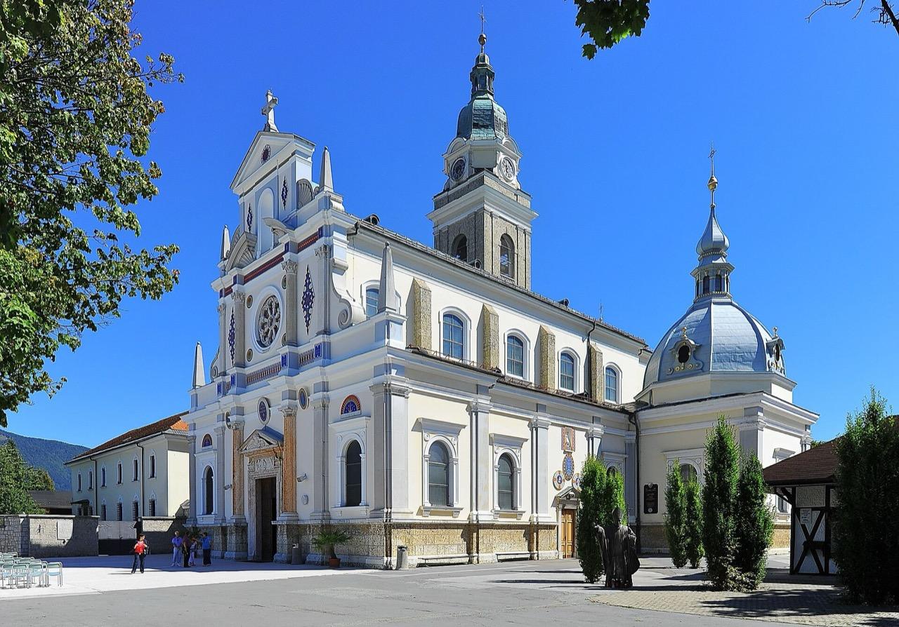 Basilica of Mary Help of Christians, Brezje