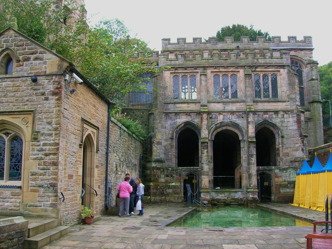 Pozo de santa Winefride en Holywell