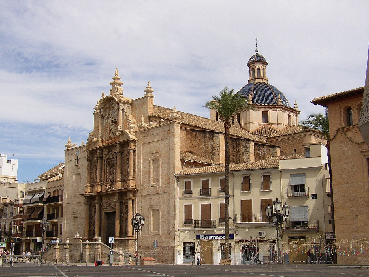 Basilica dell'Assunzione di Maria, Liria