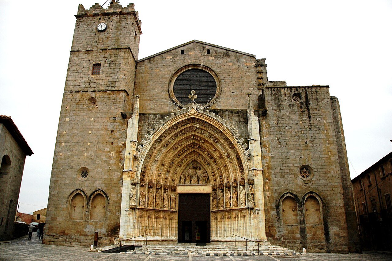 Bazylika Najświętszej Maryi Panny de Castellón de Ampurias