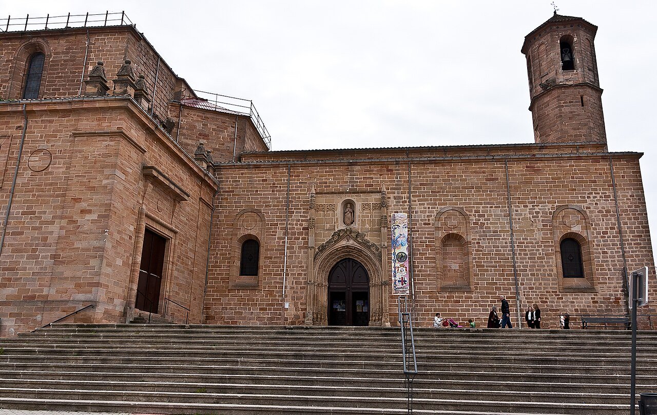 Basilica di Santa María la Mayor, Linares