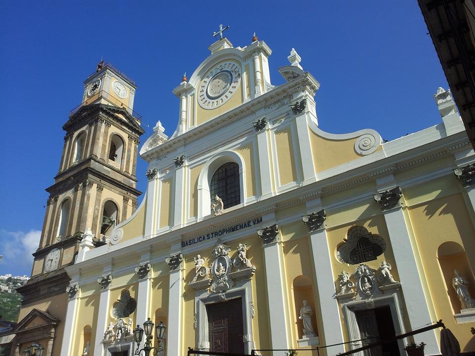 Basílica de Santa Trofimena, Minori