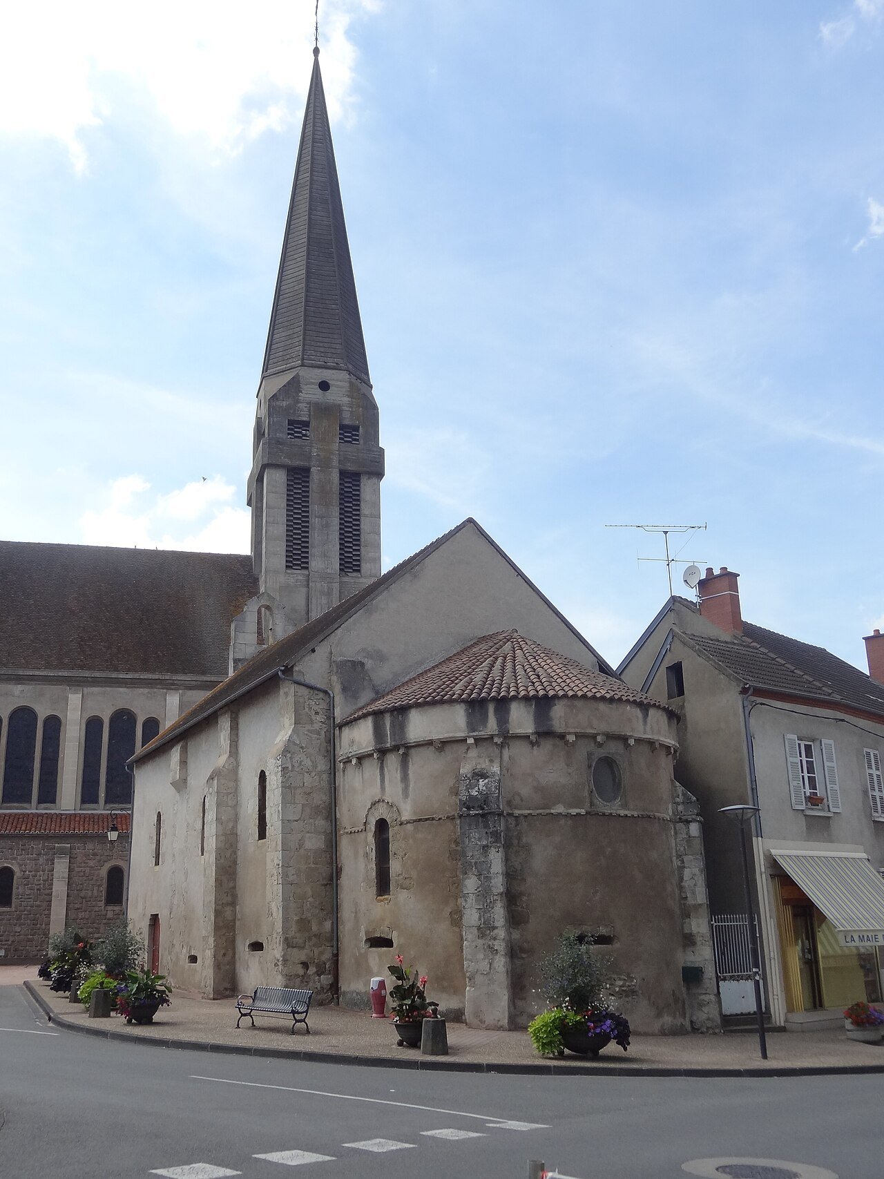 Basilica of Notre-Dame, Saint-Germain-des-Fossés