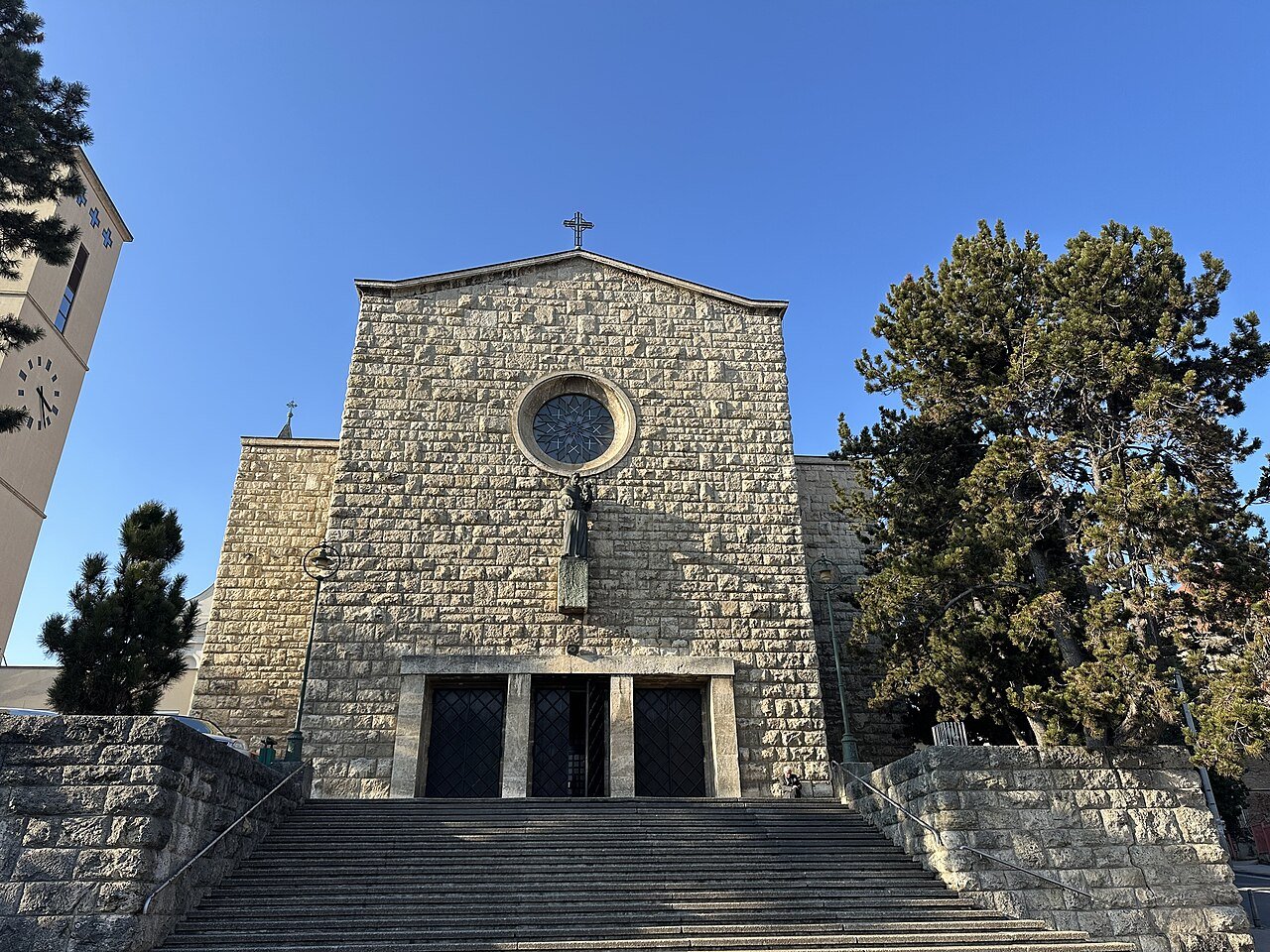 Basilica e santuario di Sant'Antonio di Padova, Zagabria