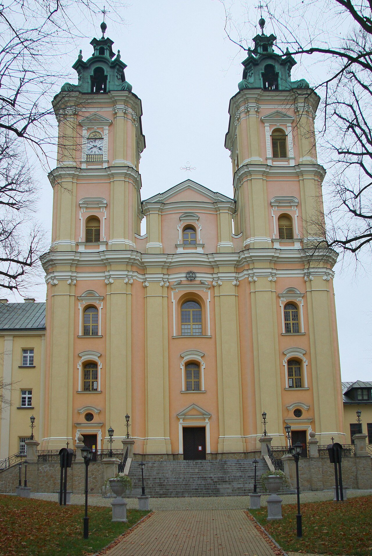 Bazylika Wniebowzięcia Najświętszej Maryi Panny w Starej Wsi
