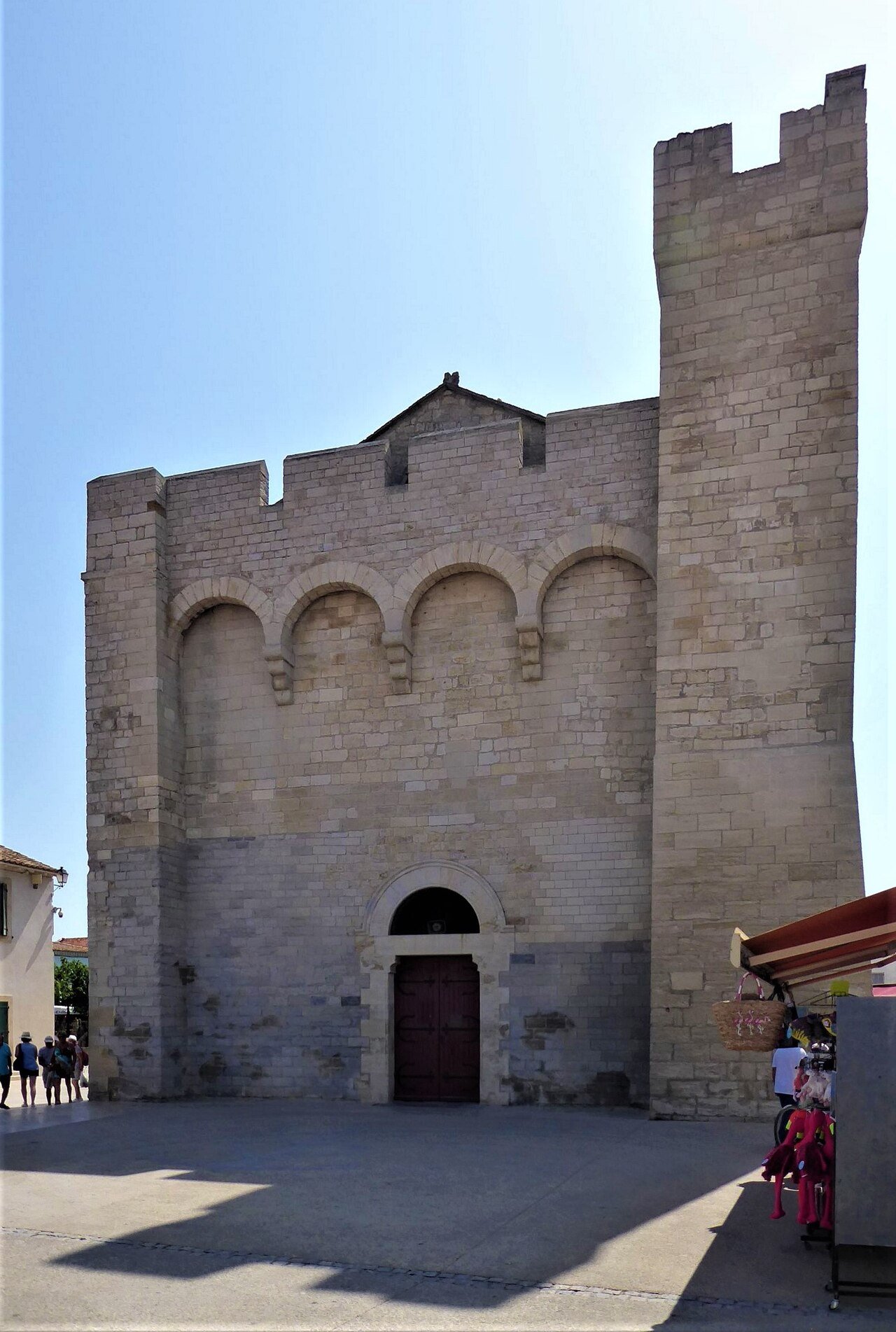Kościół Matki Bożej Morskiej (Saintes-Maries-de-la-Mer), Les Saintes-Maries-de-la-Mer