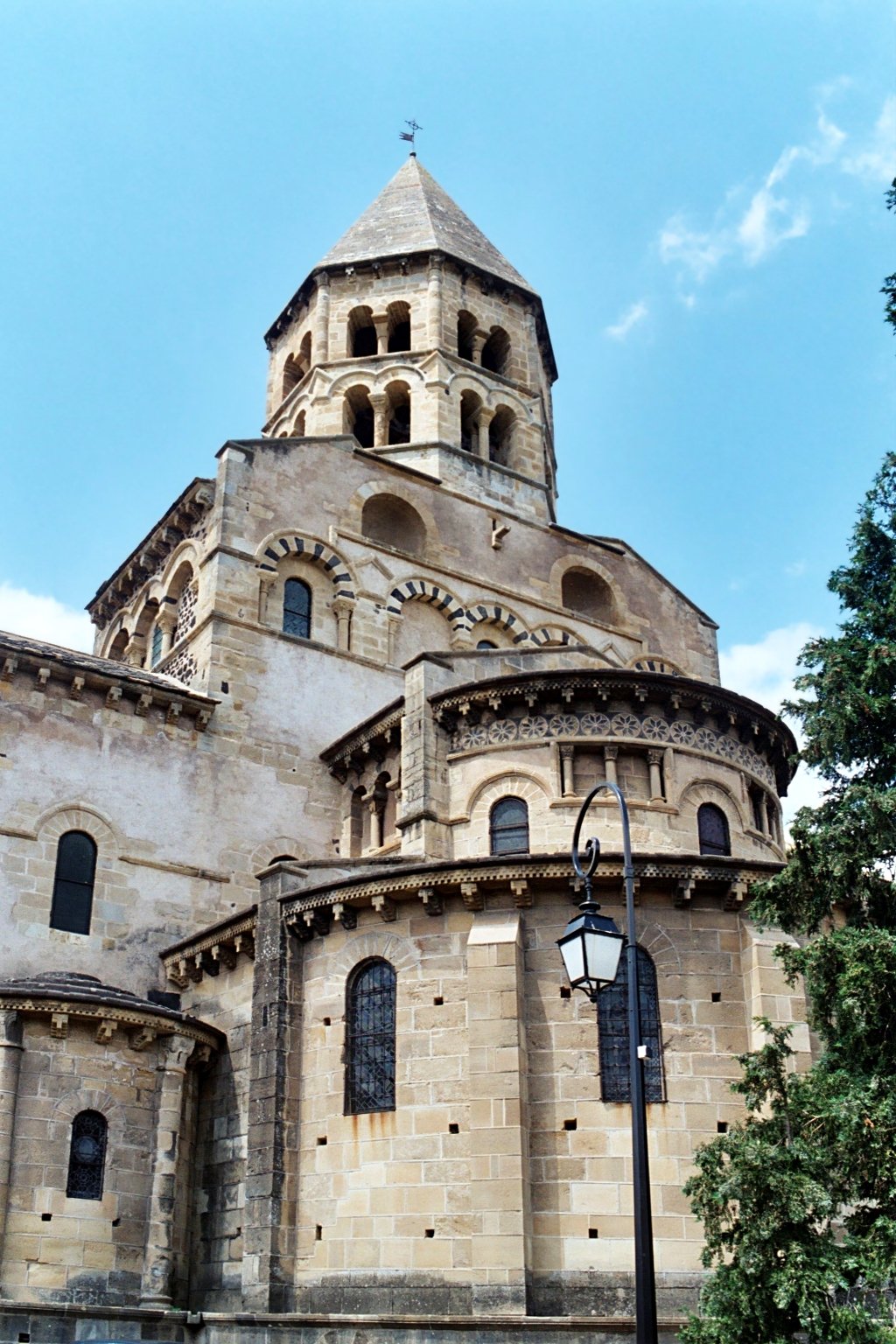 Church of Notre-Dame, Saint-Saturnin