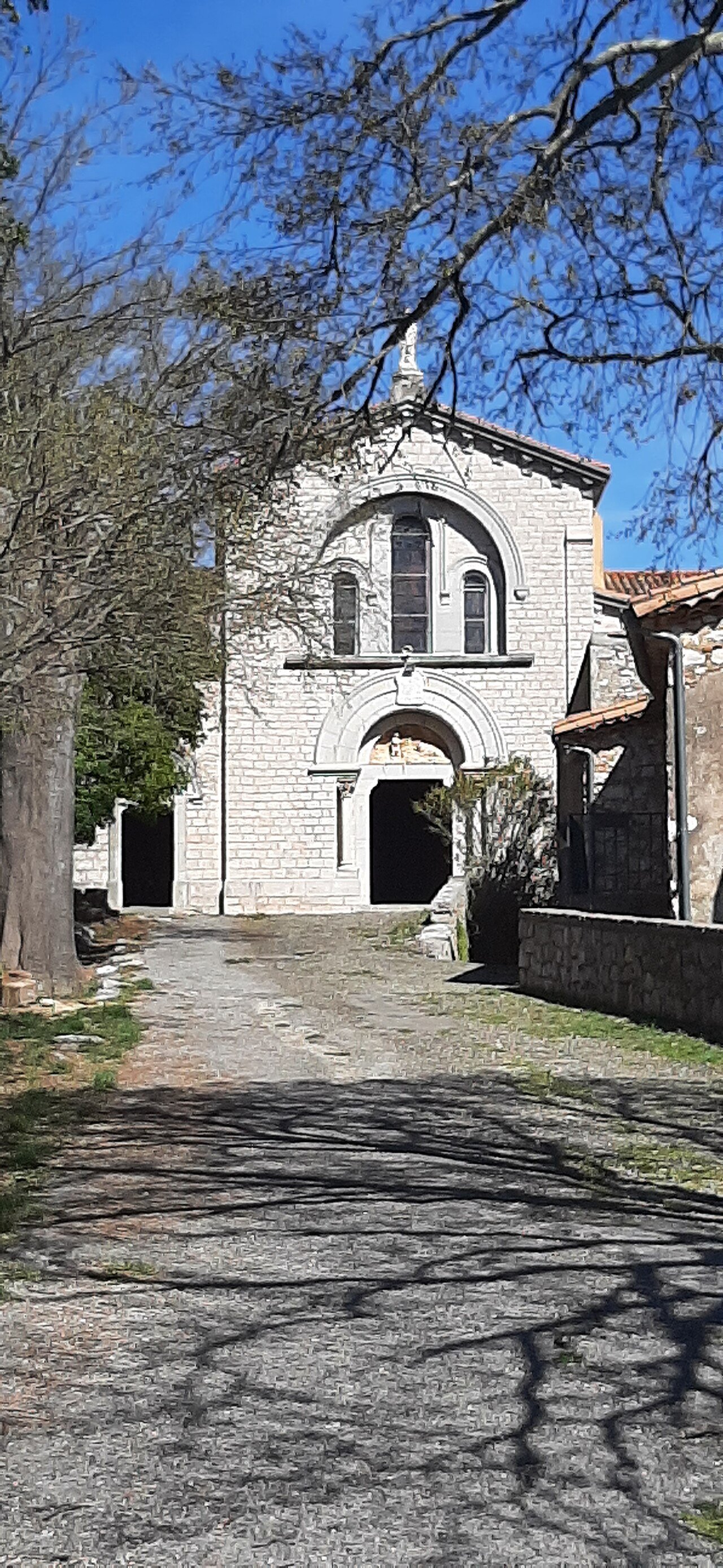 Santuario di Notre-Dame-du-Suc, Brissac