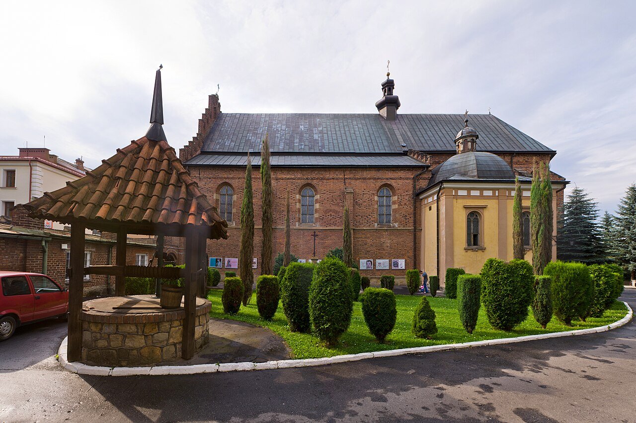 Chiesa e convento dei Francescani, Krosno