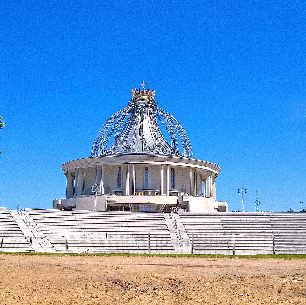 Chiesa della Beata Vergine Maria Stella della Nuova Evangelizzazione e di San Giovanni Paolo II, Toruń