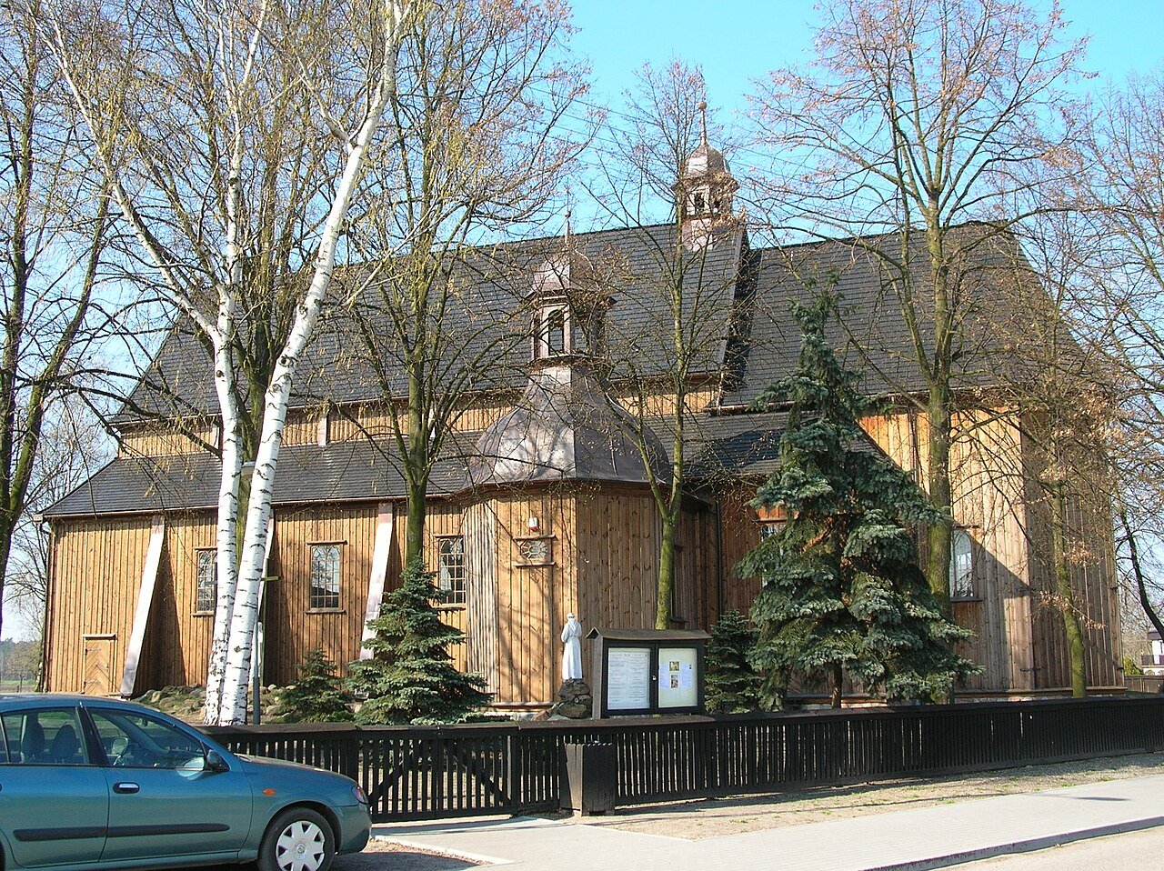 Kościół św. Mikołaja Biskupa w Pieraniu