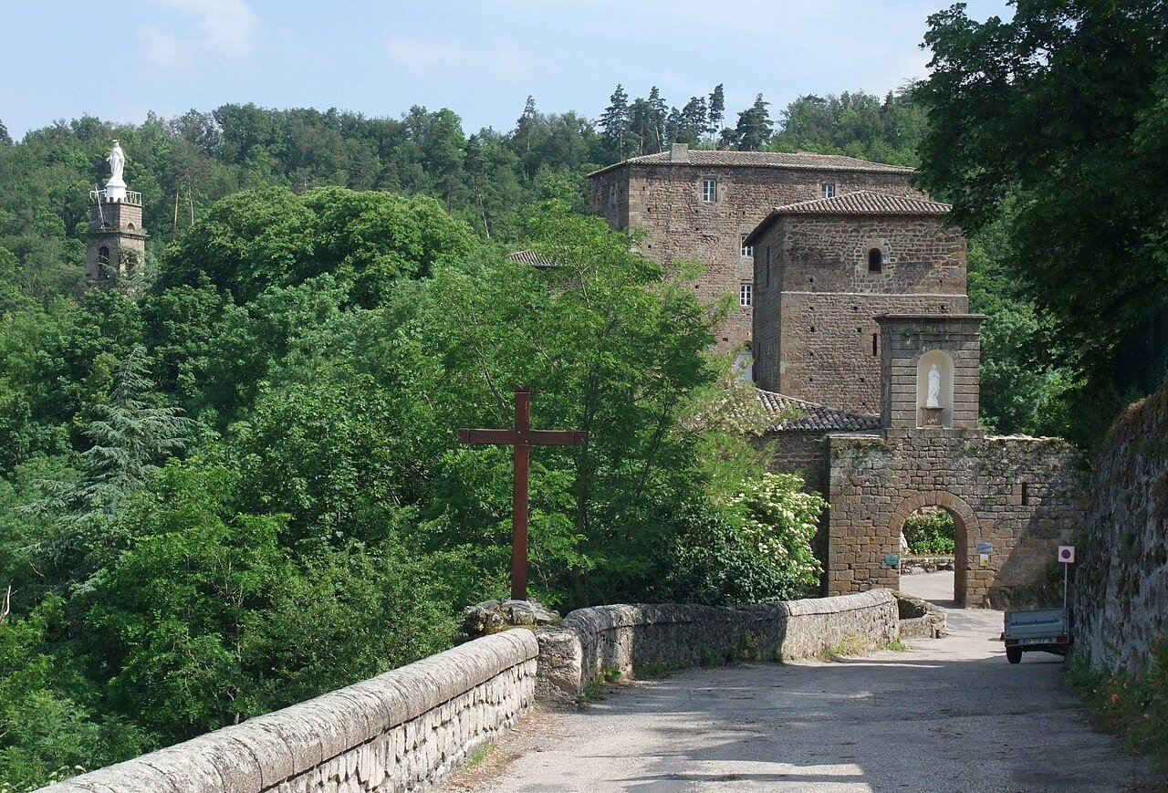 Santuario di Notre-Dame d'Ay, Saint-Romain-d'Ay