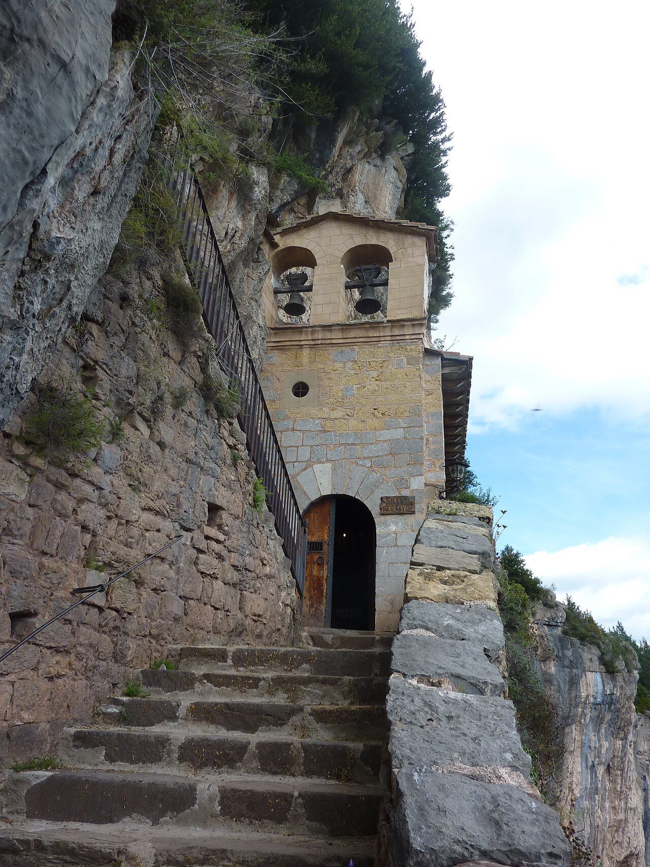 Sanctuaire Notre-Dame de Montgrony, Gombreny