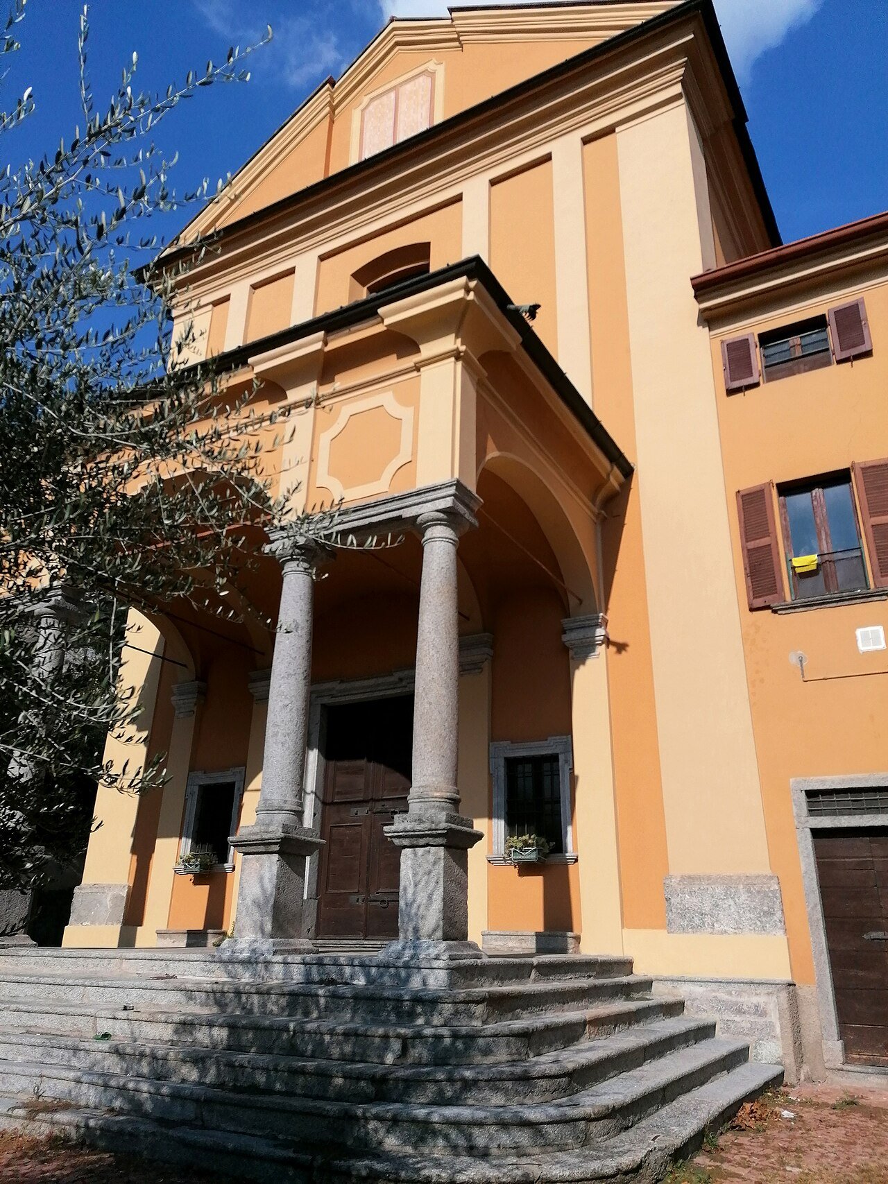 Sanktuarium Matki Bożej Dobrej Rady, Calolziocorte