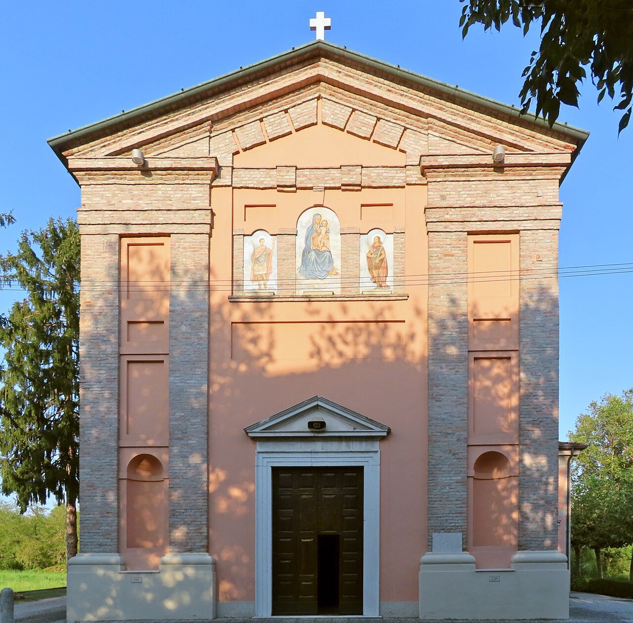 Sanktuarium Matki Bożej Śnieżnej, Gambara