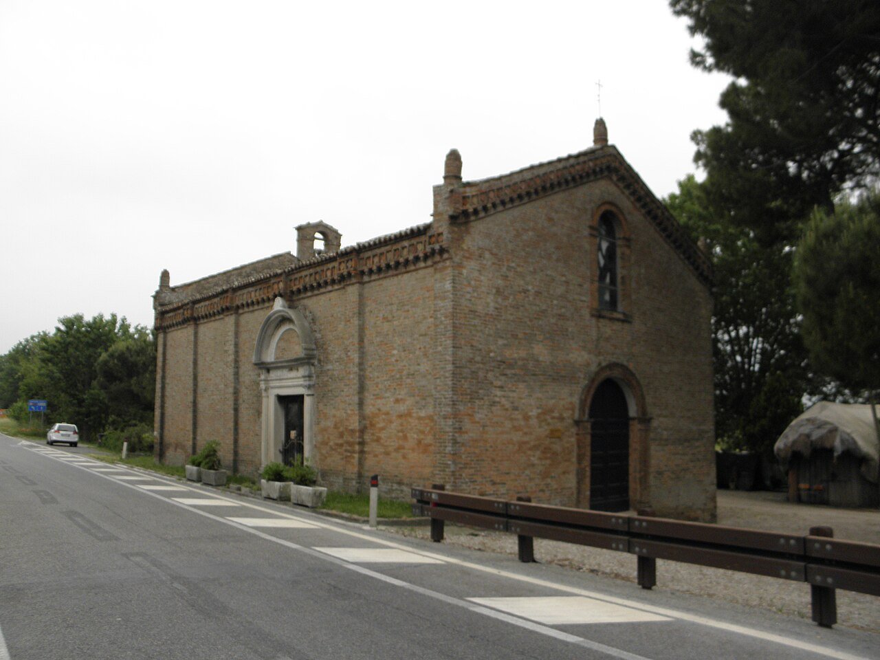 Santuario de la Madonna del Pino, Cervia