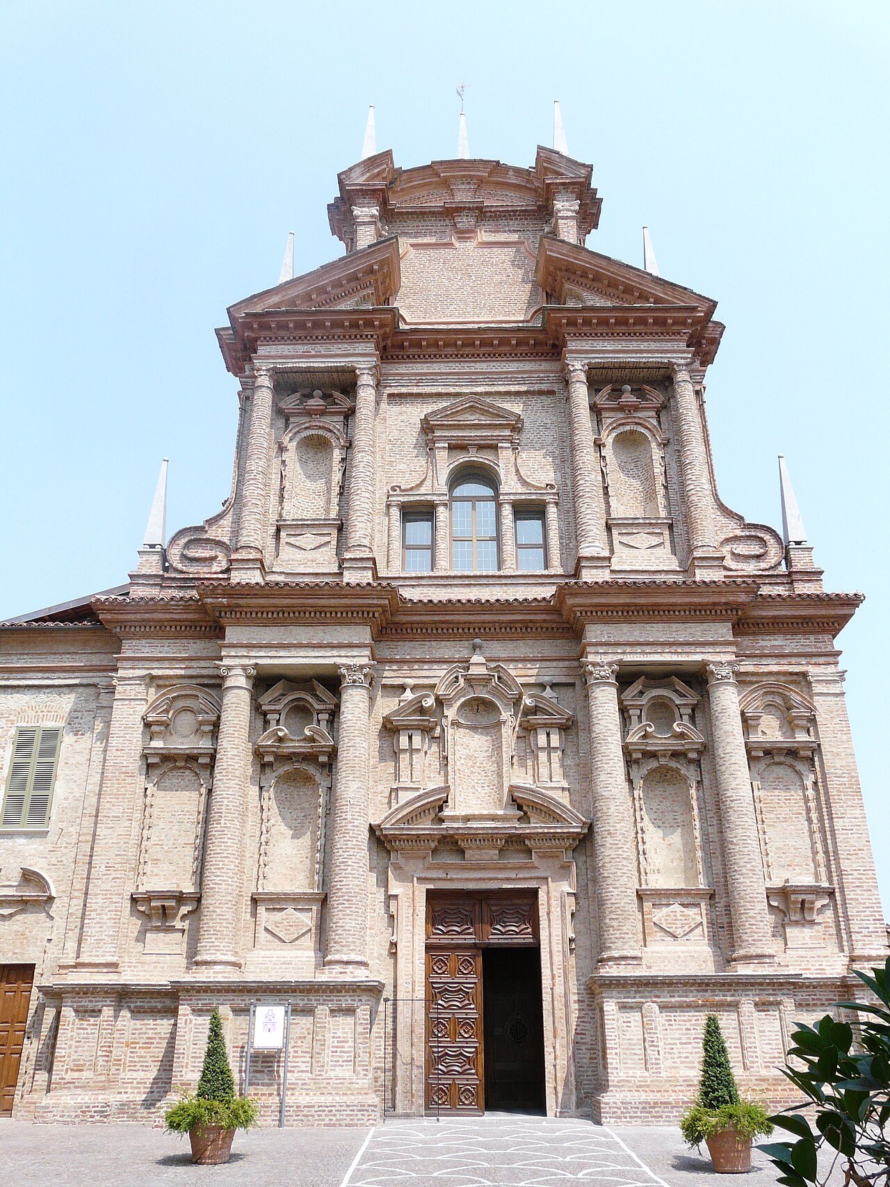 Shrine of the Madonna del Popolo, Cherasco