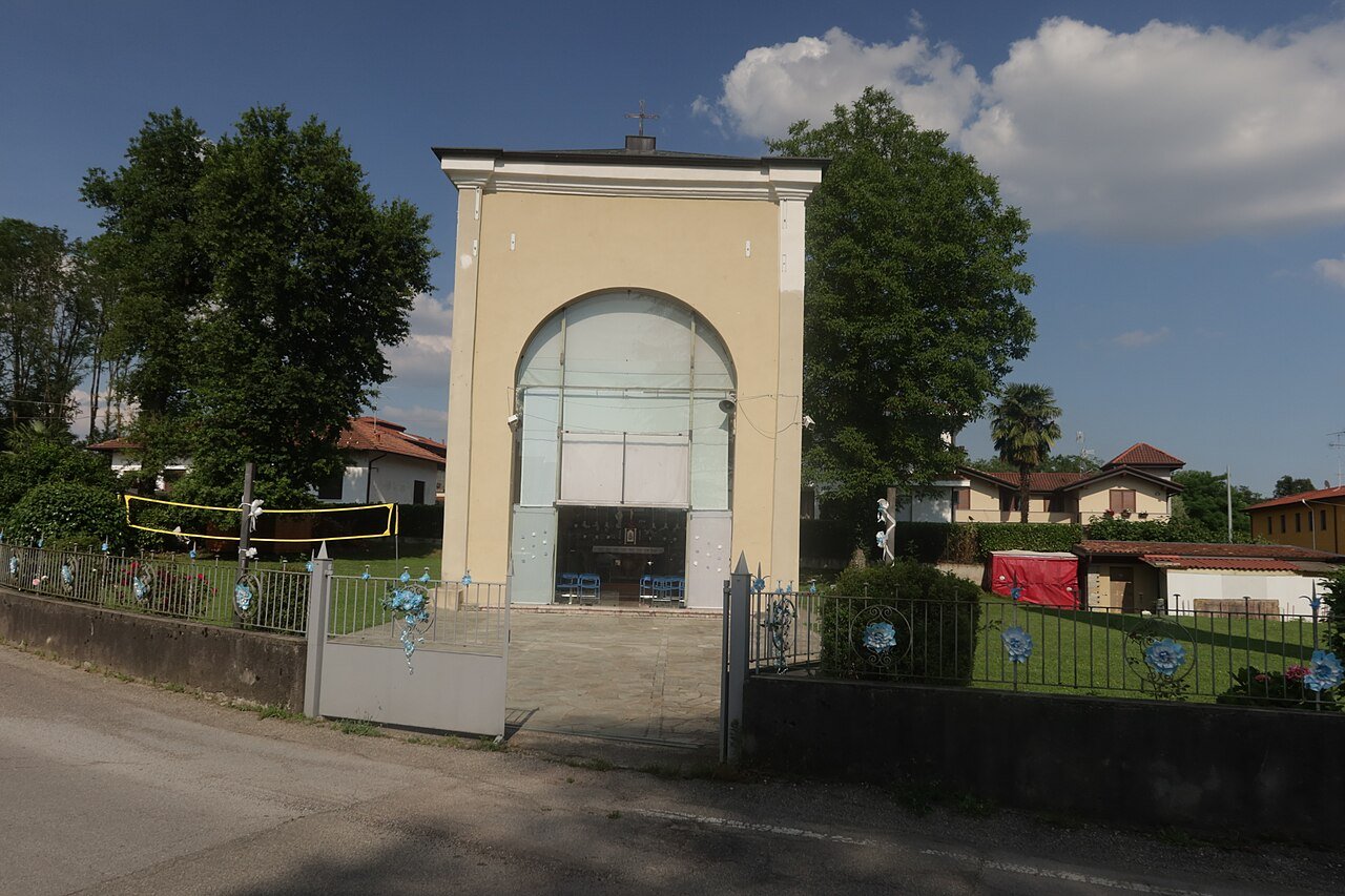 Sanktuarium Matki Bożej Łaskawej, Besnate