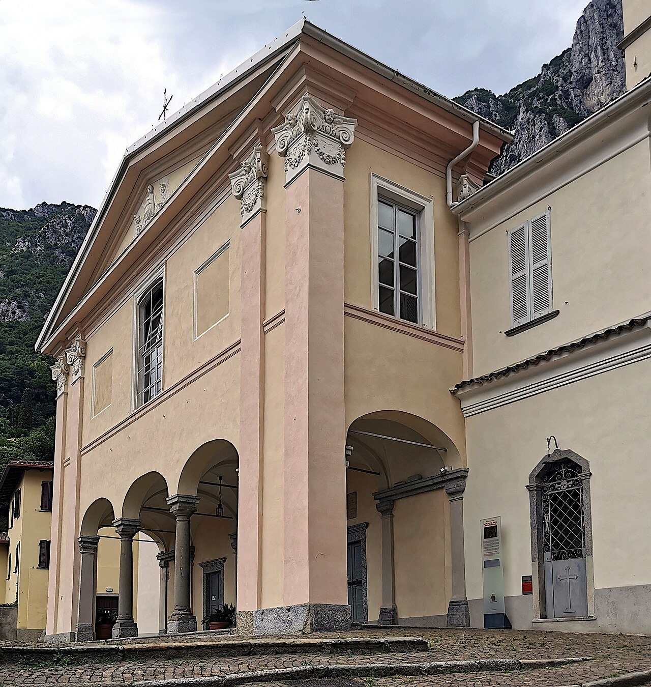 Sanktuarium Santa Maria Gloriosa, Lecco