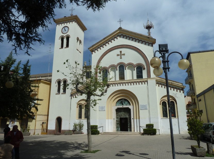 Sanktuarium Santa Maria della speranza, Battipaglia