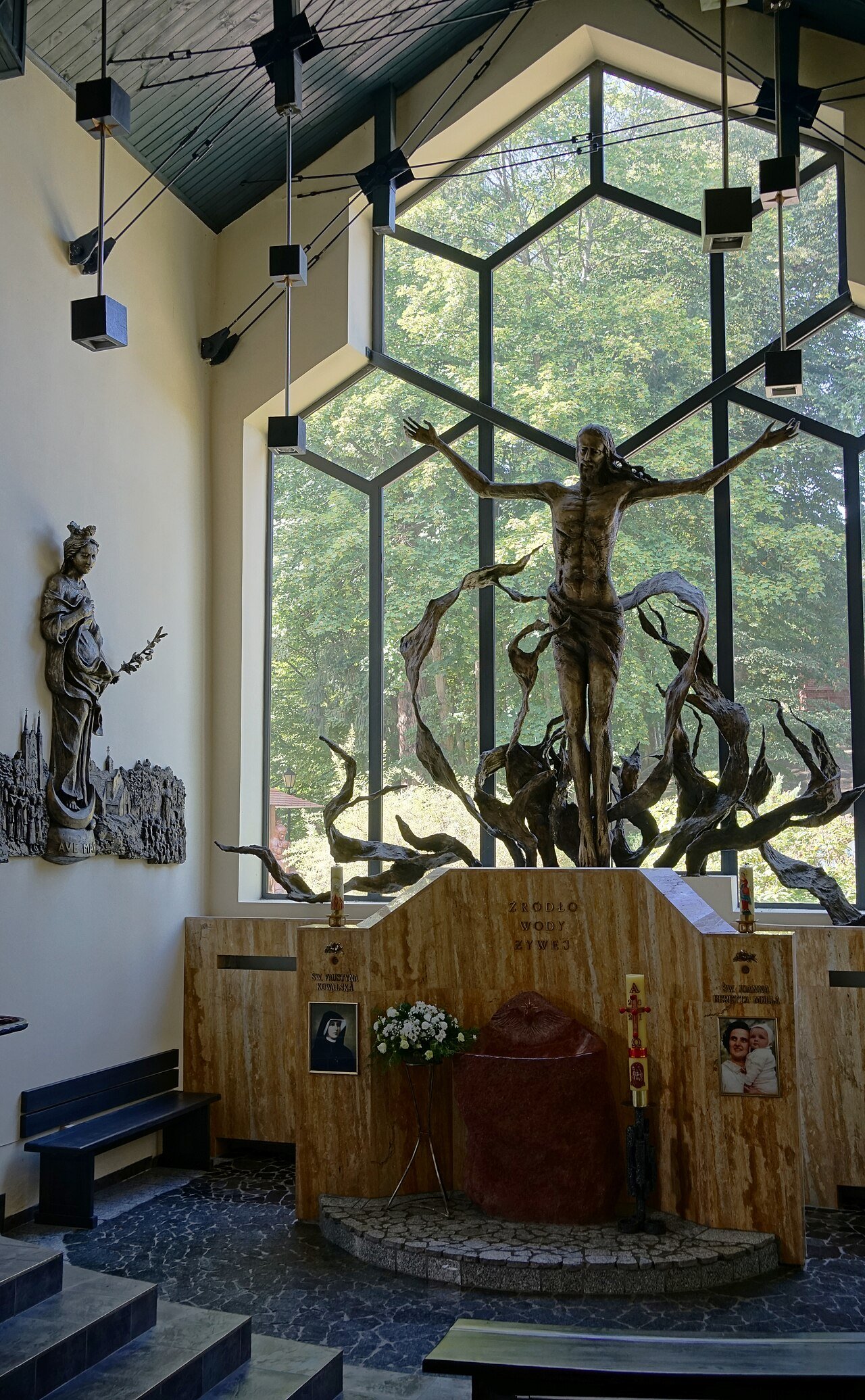 Santuario de Nuestra Señora Encinta, Gdańsk-Matemblewo