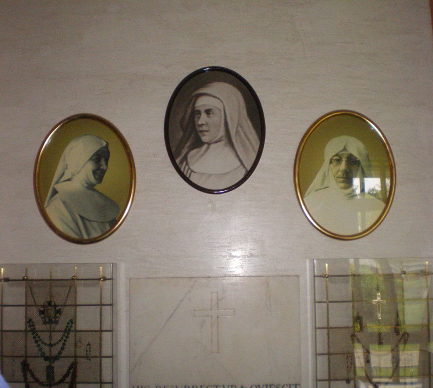 Santuario della Madonna di Jazłowiec, Szymanów